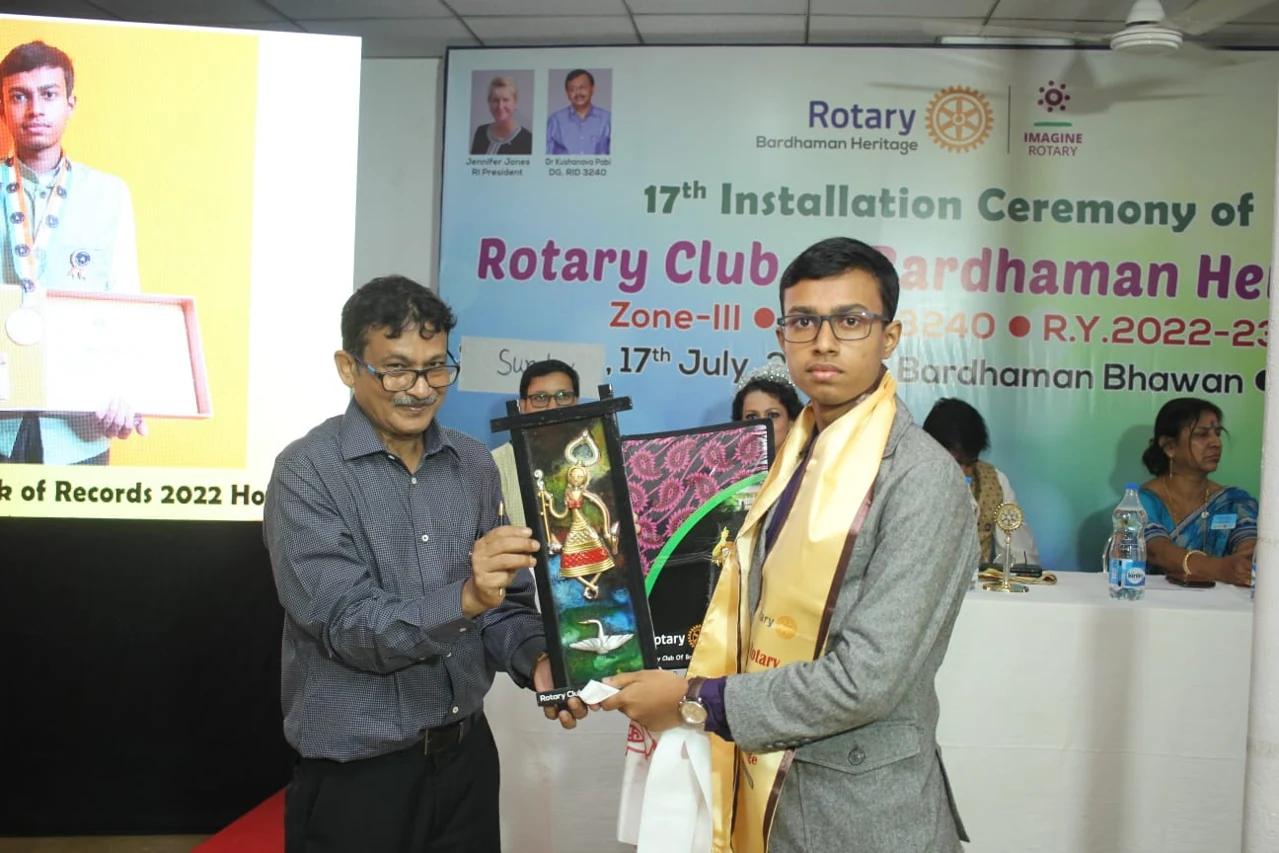 Abir Ghosh receiving a recognition from Rotary Club of Bardhaman Heritage